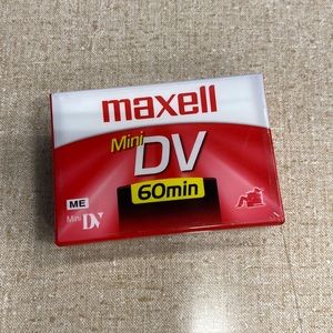 Lot of 15 Maxell Mini DV - 60 min